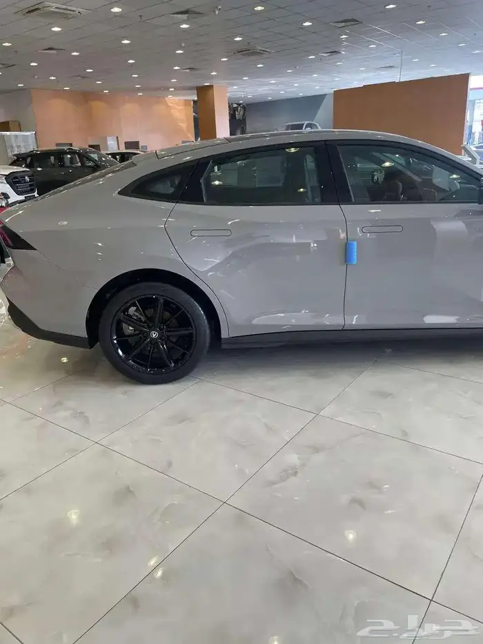 شانجان يوني في اليت موديل 2026 العرض الجبار 4