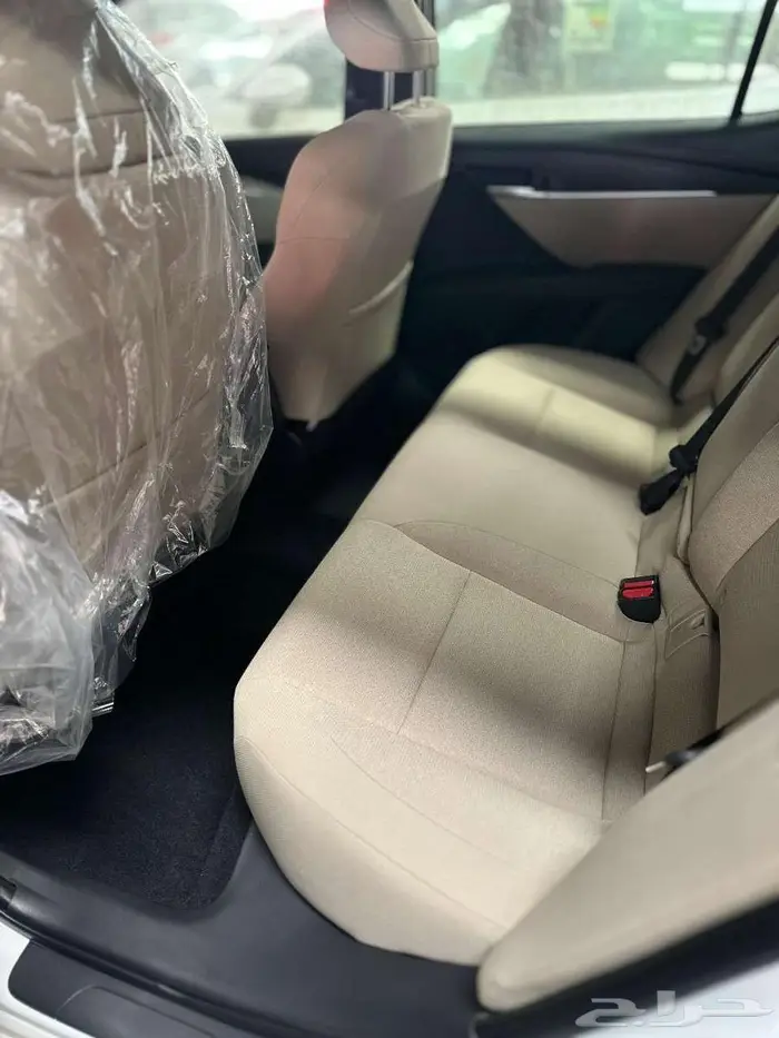 كامري E ستاندرد بنزين موديل 2025 سعودي 6