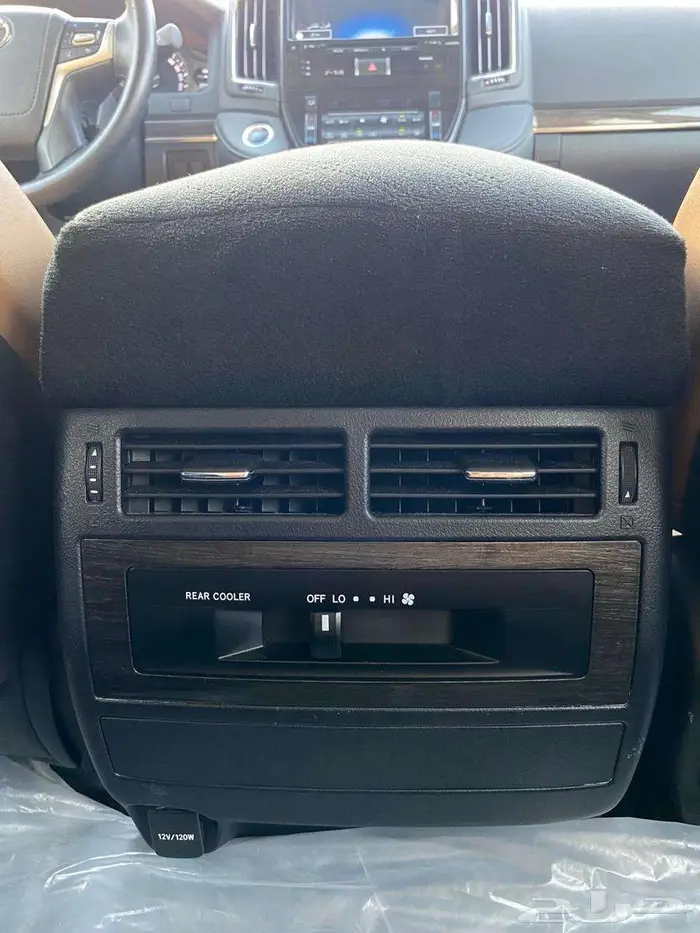 لاندكروزر GXR 2021 V8 تورنق فل كامل 15