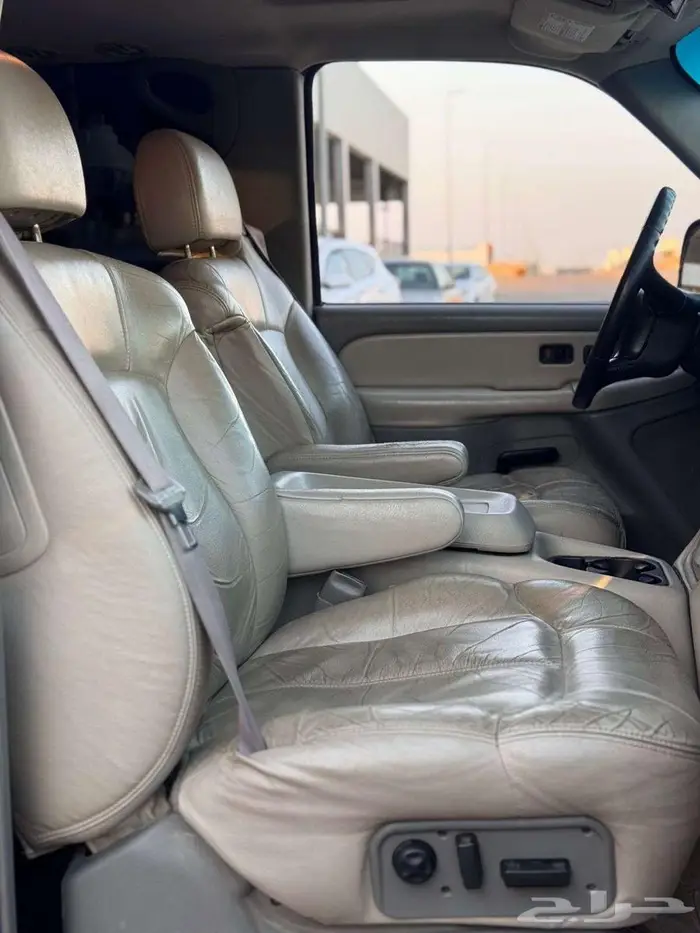 شيفورلية سوبربان 2001 13