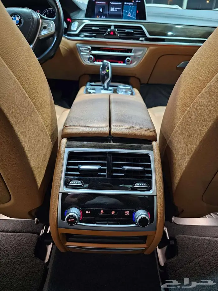 بي ام دبليو 730Li 2018 فئة بيزنس 13