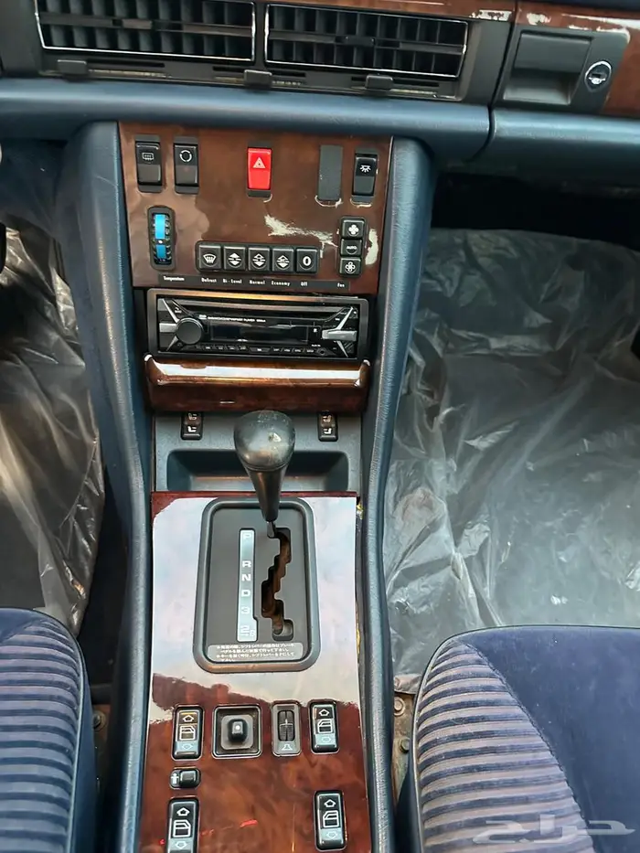 للبيع مرسدس حجم 560 43