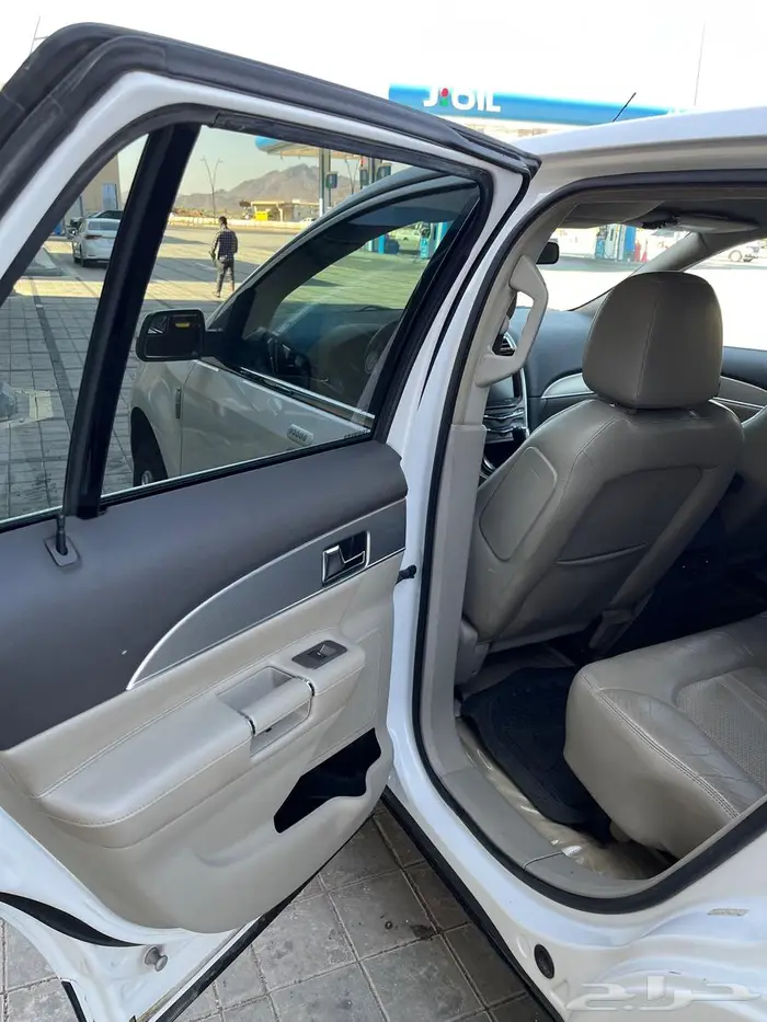 لنكولن Mks2013 1