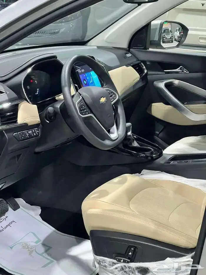 شفروليه كابتيفا فل كامل لون اسود موديل 2025 6