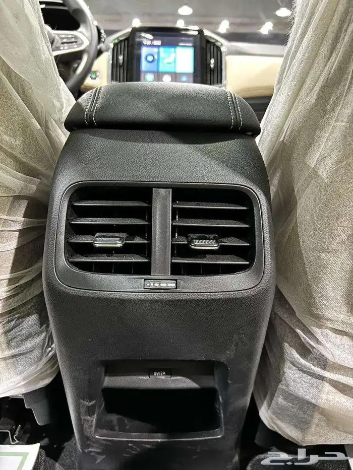 شفروليه كابتيفا فل كامل لون اسود موديل 2025 15