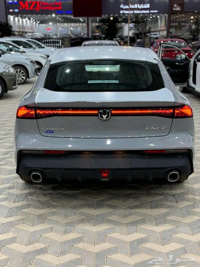 شانجان UNI V ايليت 2026 9