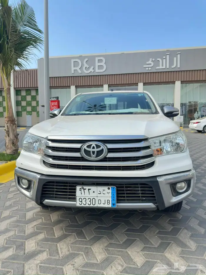 هايلكس GLX عبداللطيف جميل 1