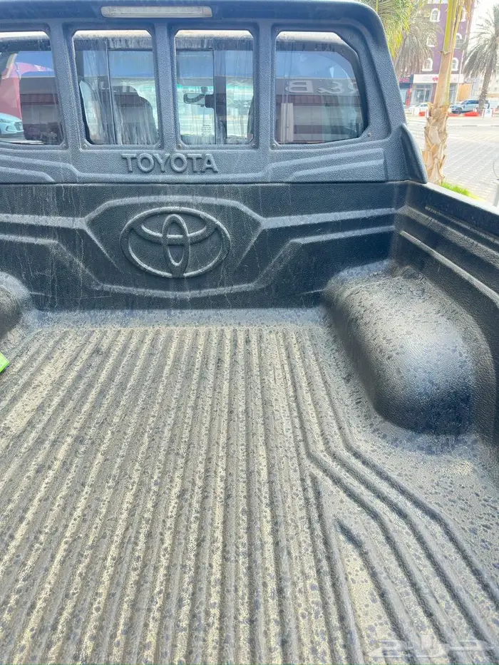 هايلكس GLX عبداللطيف جميل 14