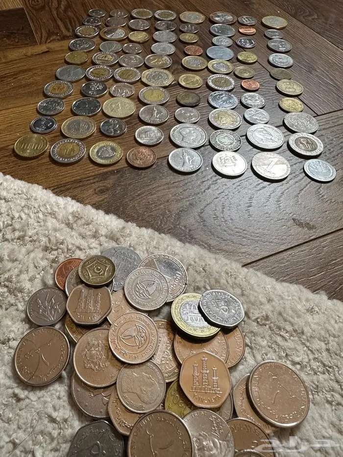 عملات معدنية من دول مختلفة من العالم 2