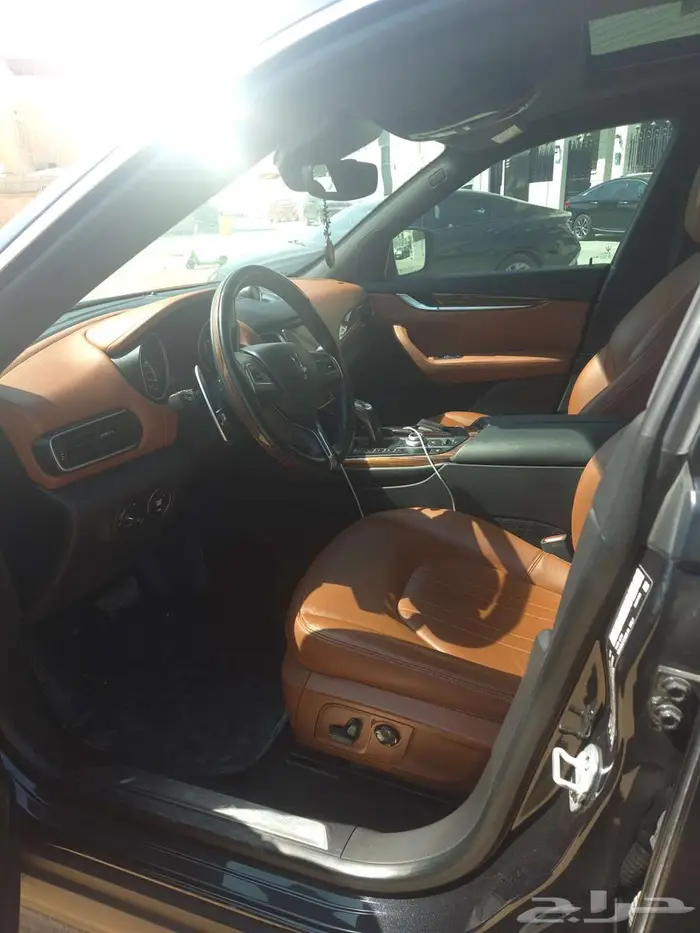 للبيع مازيراتي ليفانتي واجن 2020 فل 6