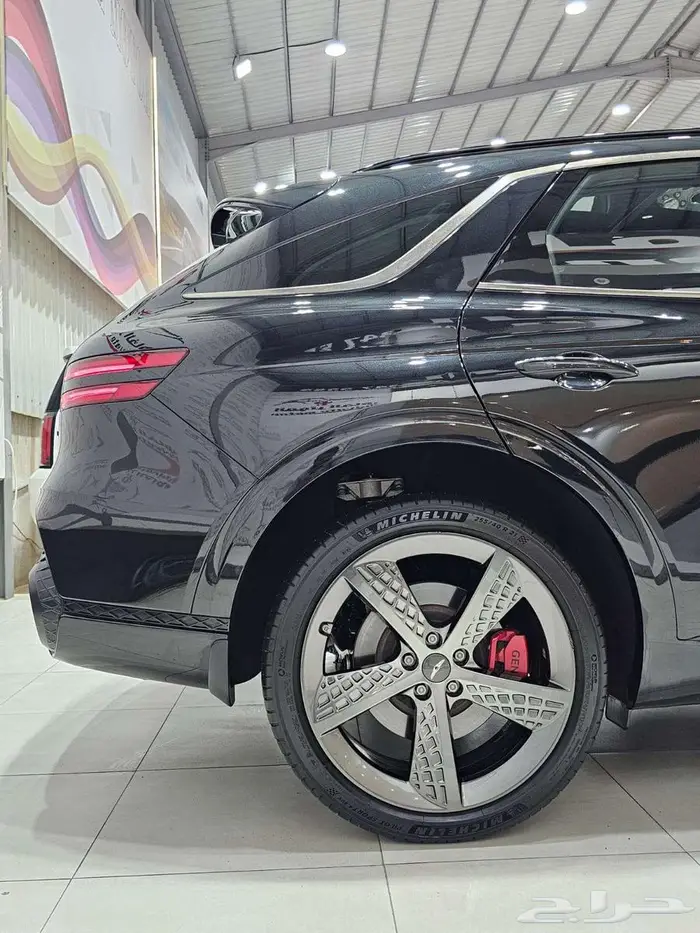 جينيسس GV70 2023 ( فل كامل أعلى فئه ) 9