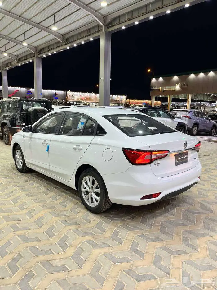 عرض خاص MG 5 استاندر الشكل القديم موديل 2025 بطاقه جمركيه 3