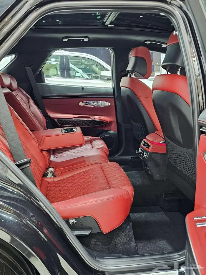 جينيسس GV70 2023 ( فل كامل أعلى فئه ) 17