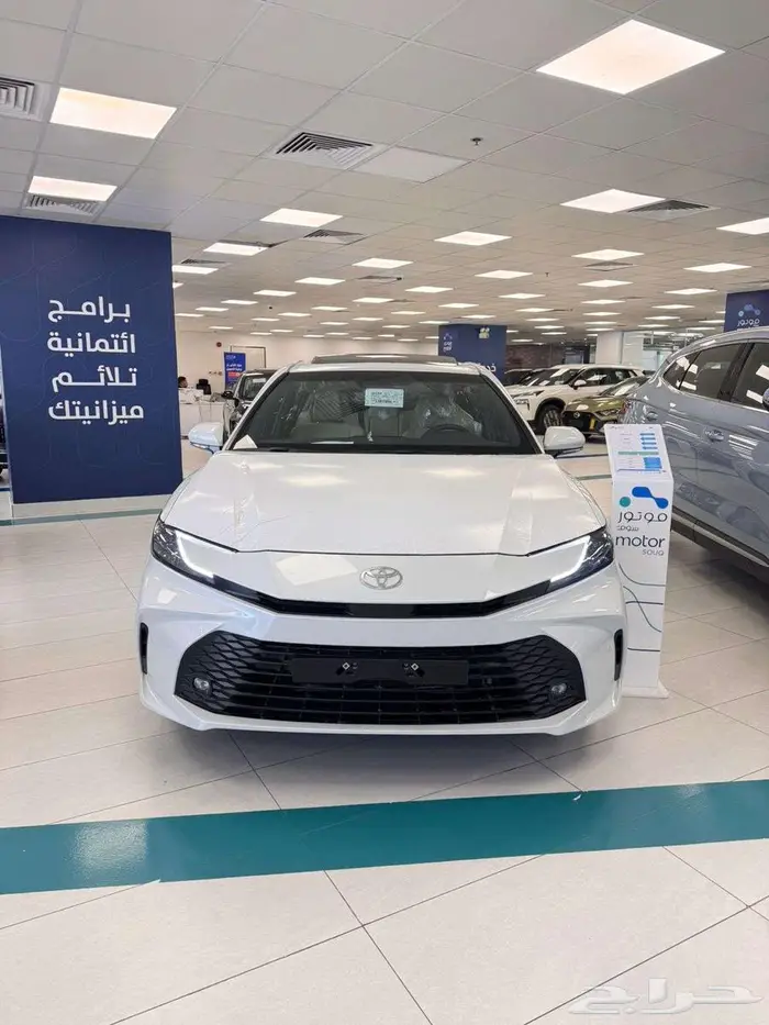 تويوتا كامري E BLas هايبرد 2025 كاش واقساط 0
