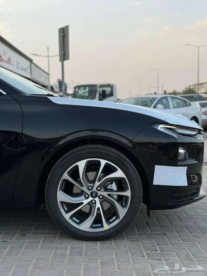 فورد تورس تيتانيوم 2026 اقساط وكاش 2