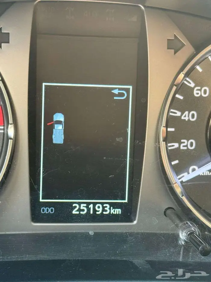 تويوتا هايلكس غمارة بنزين موديل 2025 ممشى 25000 11