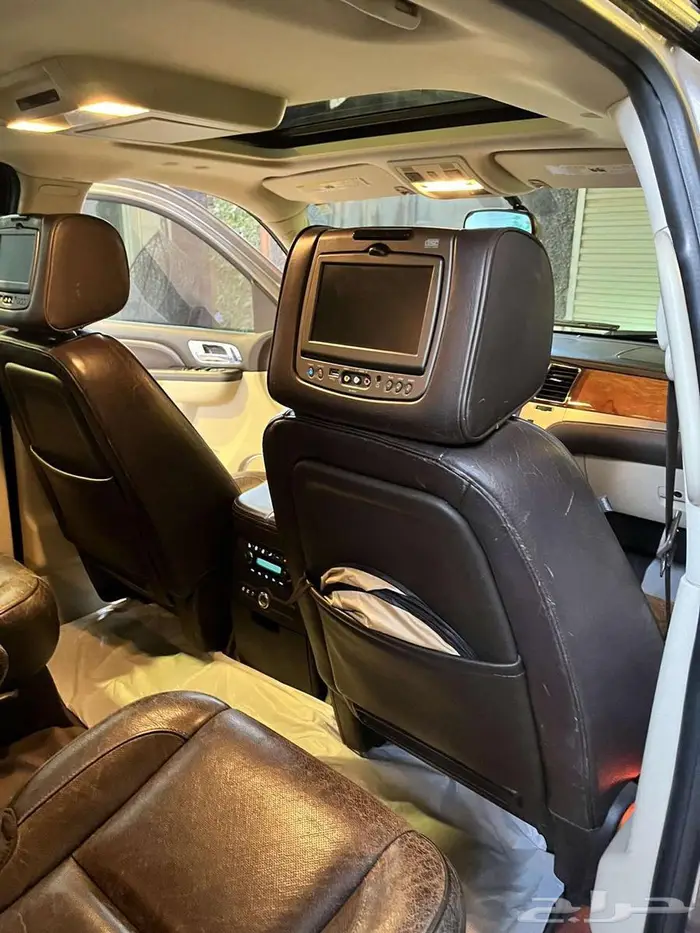 إسكاليد بلاتينيوم 272K - 2014 بدي وكالة 19