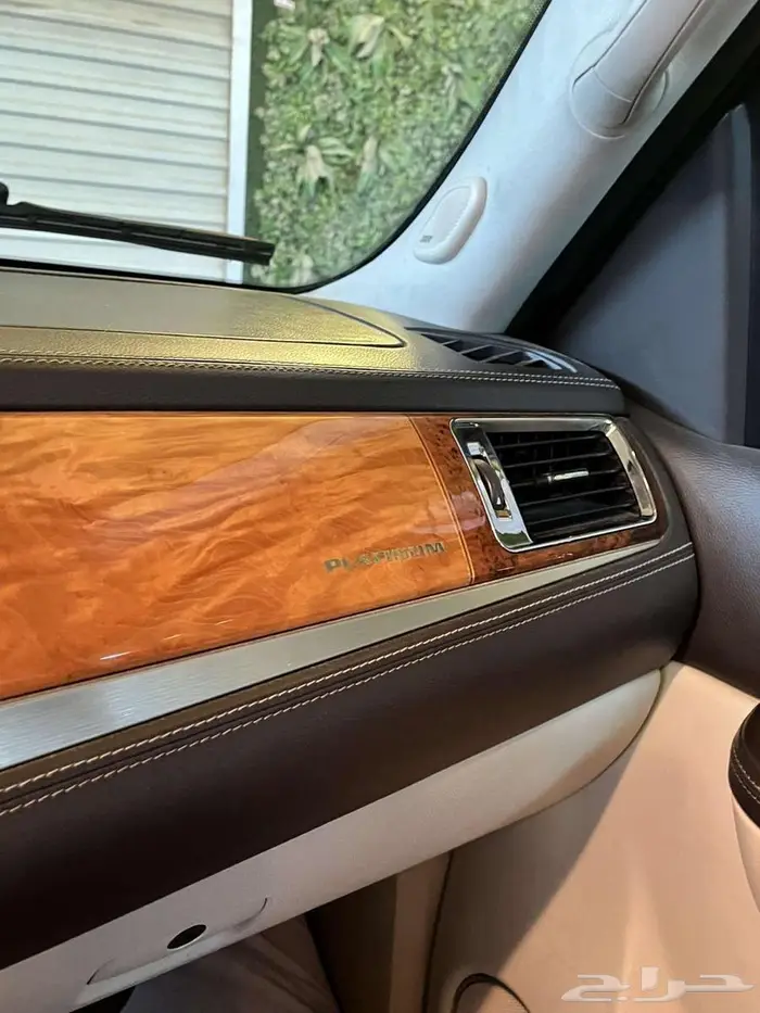 إسكاليد بلاتينيوم 272K - 2014 بدي وكالة 28