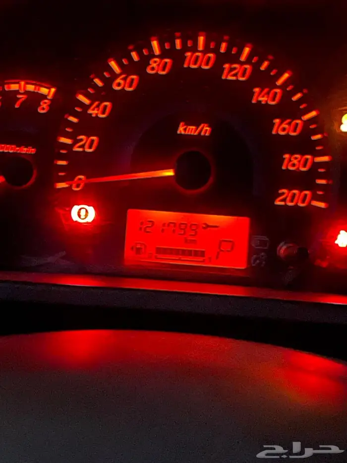 ميتسوبيشي اتراج رمادي 2021 1