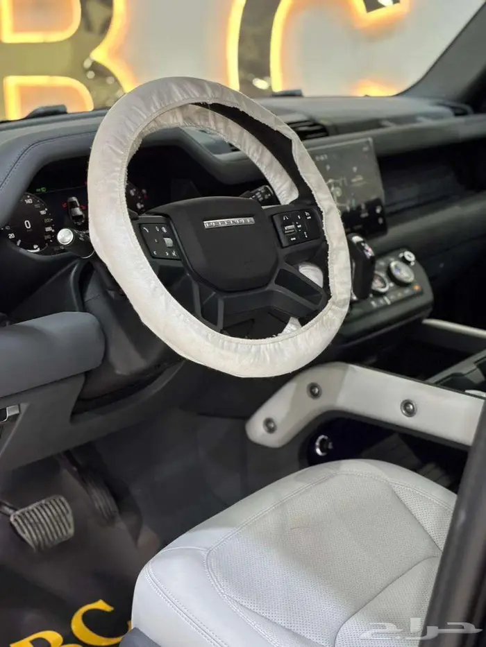 لاند روفر ديفندر 2025 HSE اكس ديناميك 9