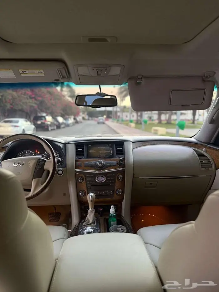 انفنيتي نيسان واجن QX80 19
