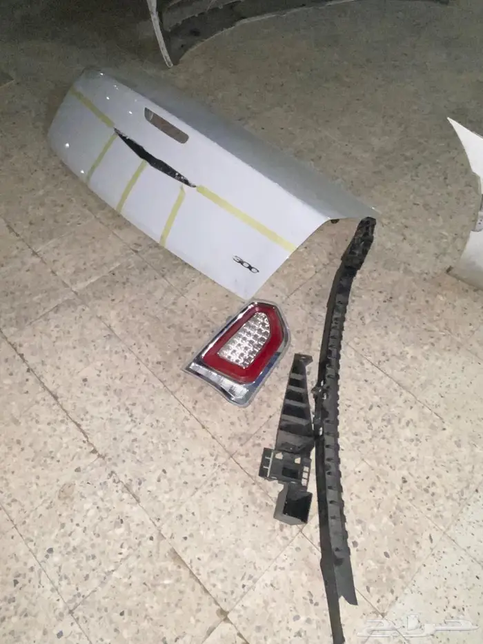 قطع غيار كرايسلر 2023 بودي ممتازه ونظيفه 7