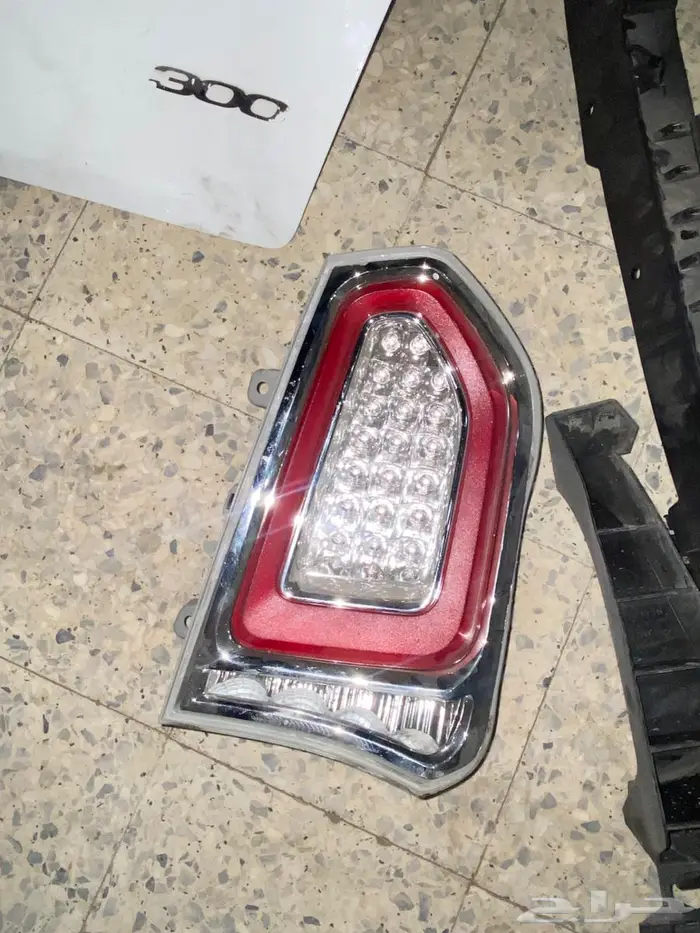 قطع غيار كرايسلر 2023 بودي ممتازه ونظيفه 6