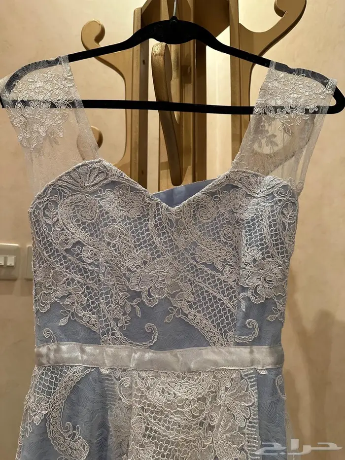 فستان سماوي بدانتيل ابيض فاخر سمول واكس سمول 0