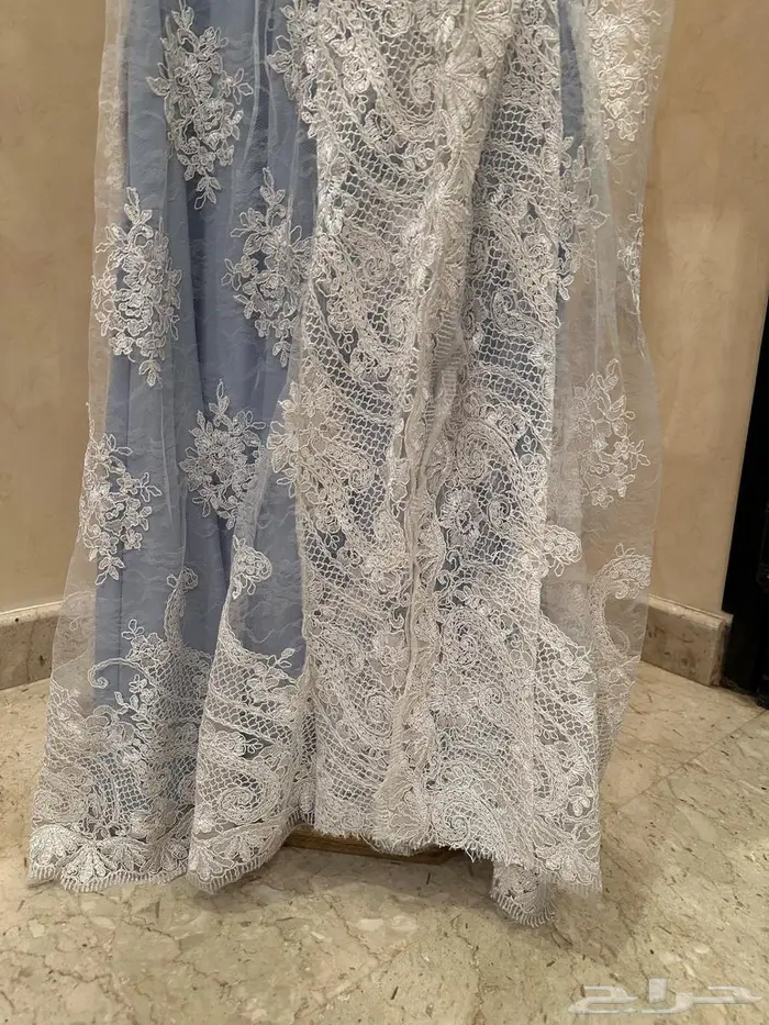 فستان سماوي بدانتيل ابيض فاخر سمول واكس سمول 2