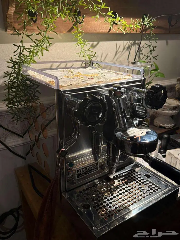 مكينة اسبريسو روكيت ابارتمنتو مع طاحونة يوريكا ميجنون كرونو 1