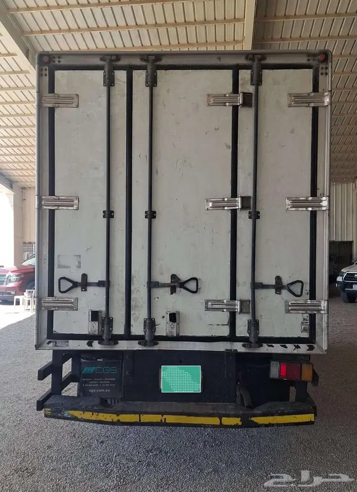 ايسوزو ثلاجه تيربو قير عادي 2013 9