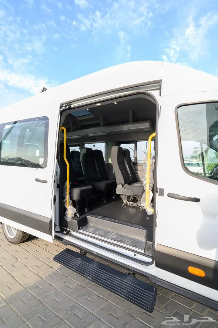 فورد ترانزيت موديل 2025 ركاب ديزل اوتوماتيك 7