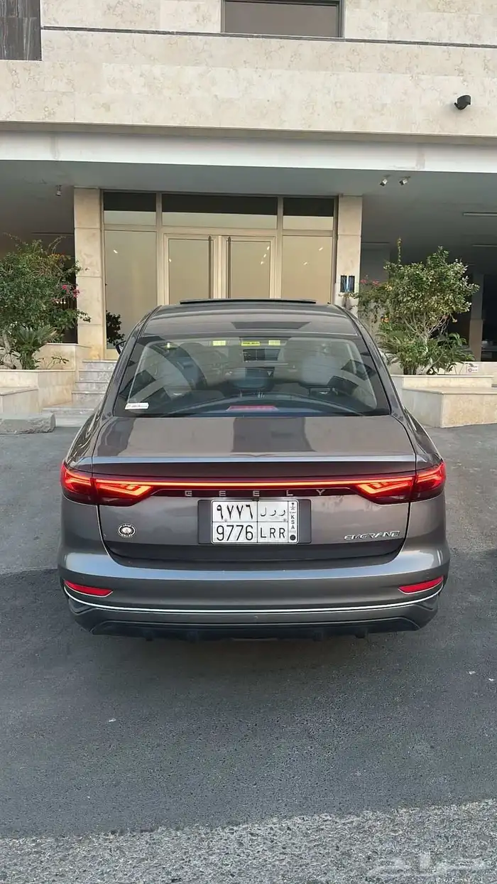 جيلي امجراند 7 الموديل 2023 الممشى 129 الف كيلو البدي رشوش 4