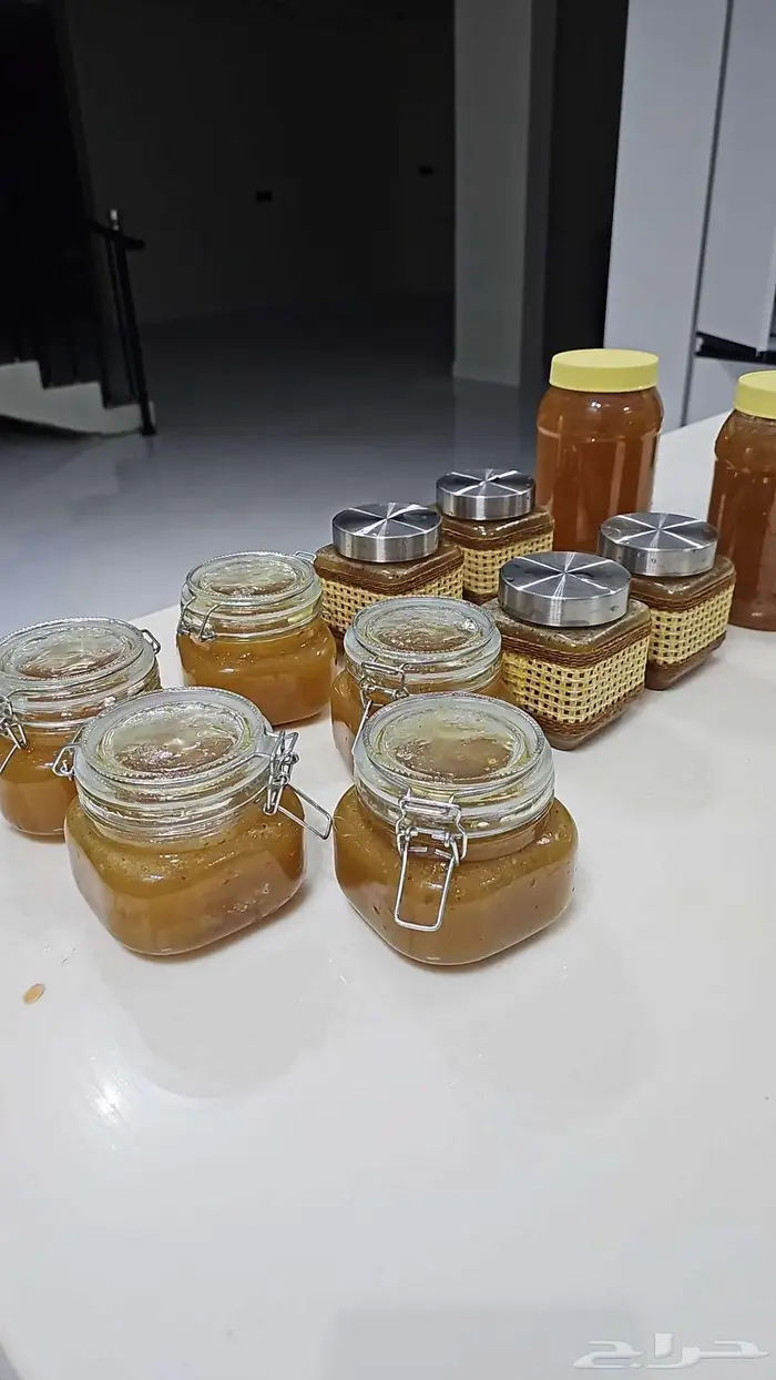 عسل جبلي ابيض مشروط بيني وبينكم الله 0