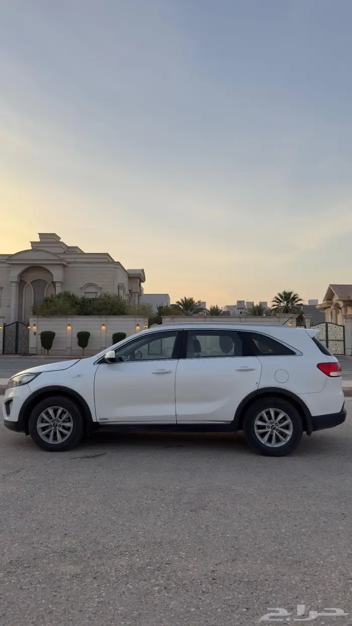 كيا سورنتو v6 2016 3