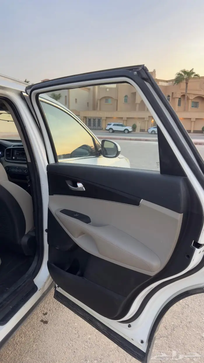 كيا سورنتو v6 2016 7