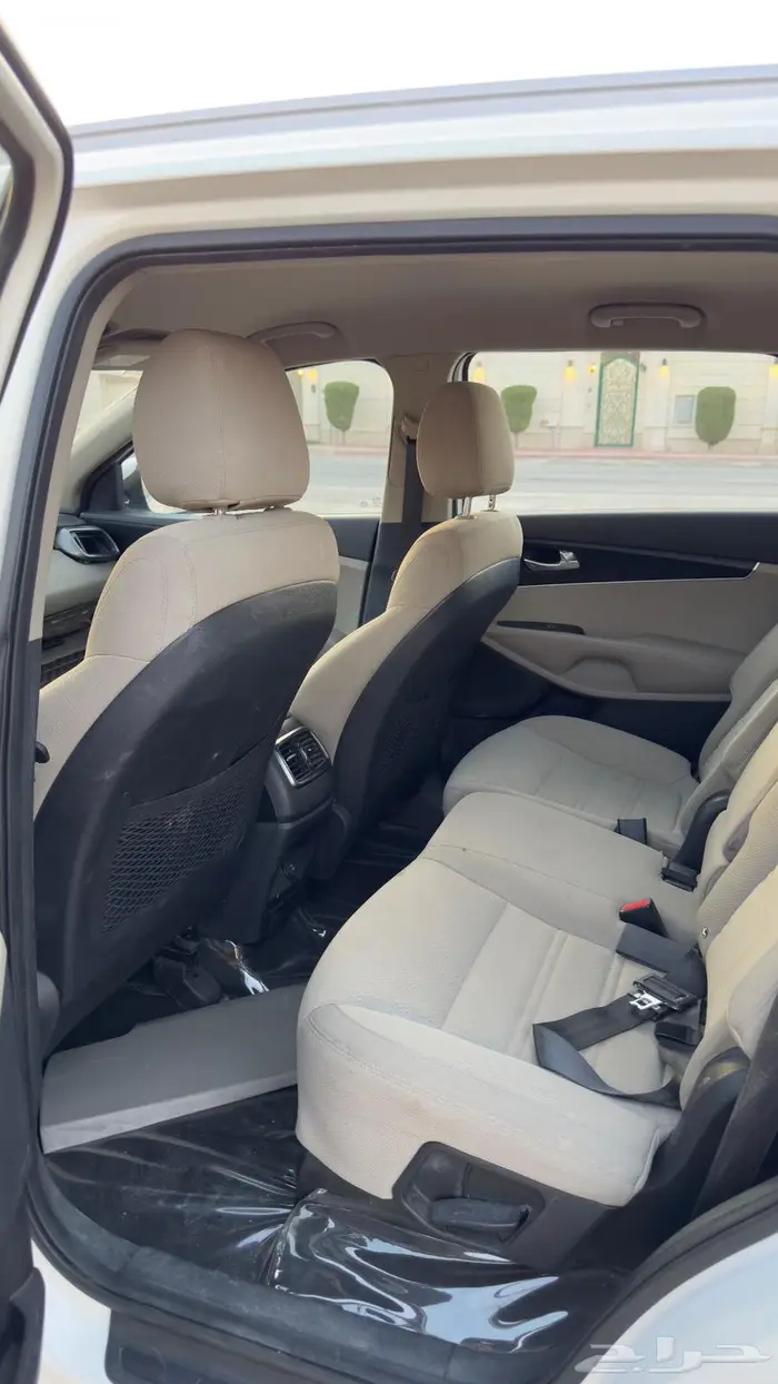 كيا سورنتو v6 2016 9