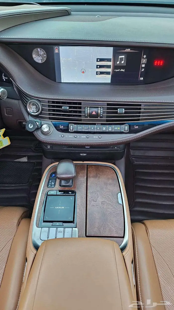 لكزس LS500 2018 فل كامل 14
