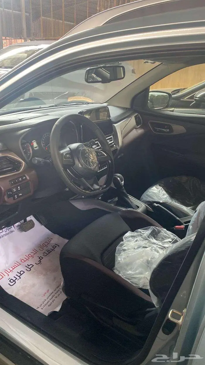 سوزوكي فرونكس GLX 2025 1