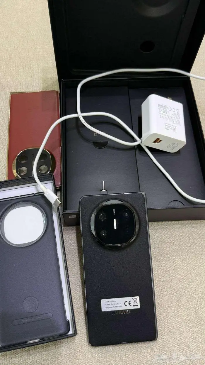 جوال هواوي ميت اكس قابل للطي 1