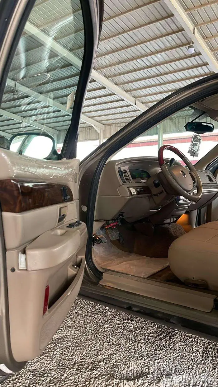 فورد جراند ماركيز 2005 5