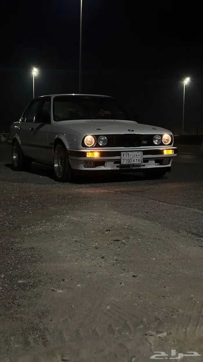 بي ام دبليو موديل 1991 3