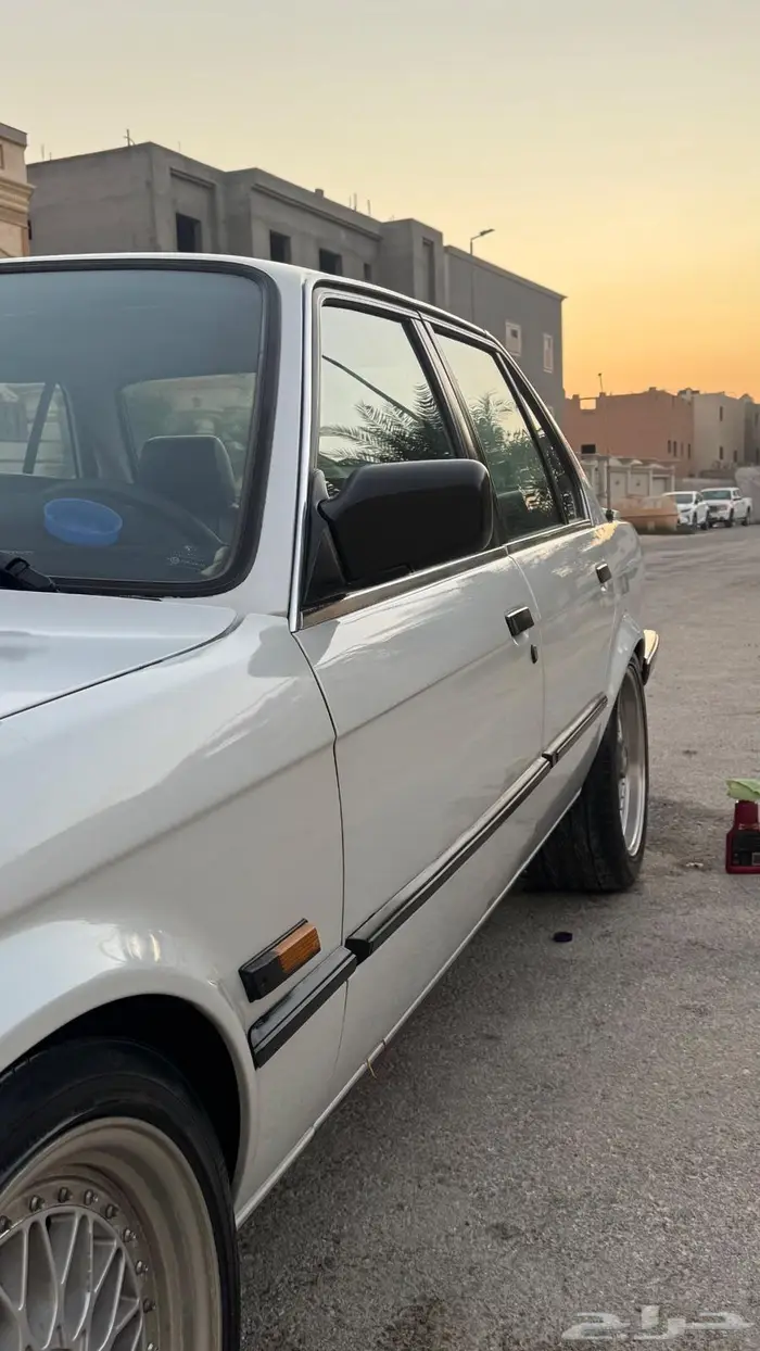 بي ام دبليو موديل 1991 7