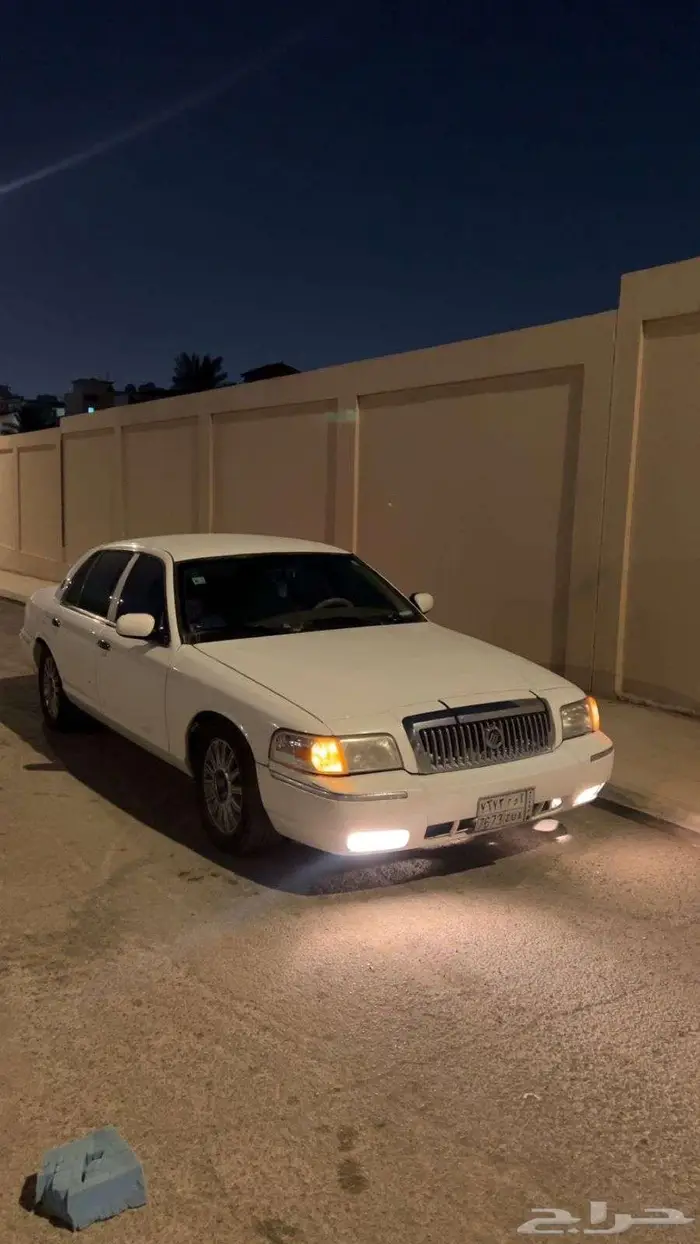 فورد جراند ماركيز موديل 2010 0