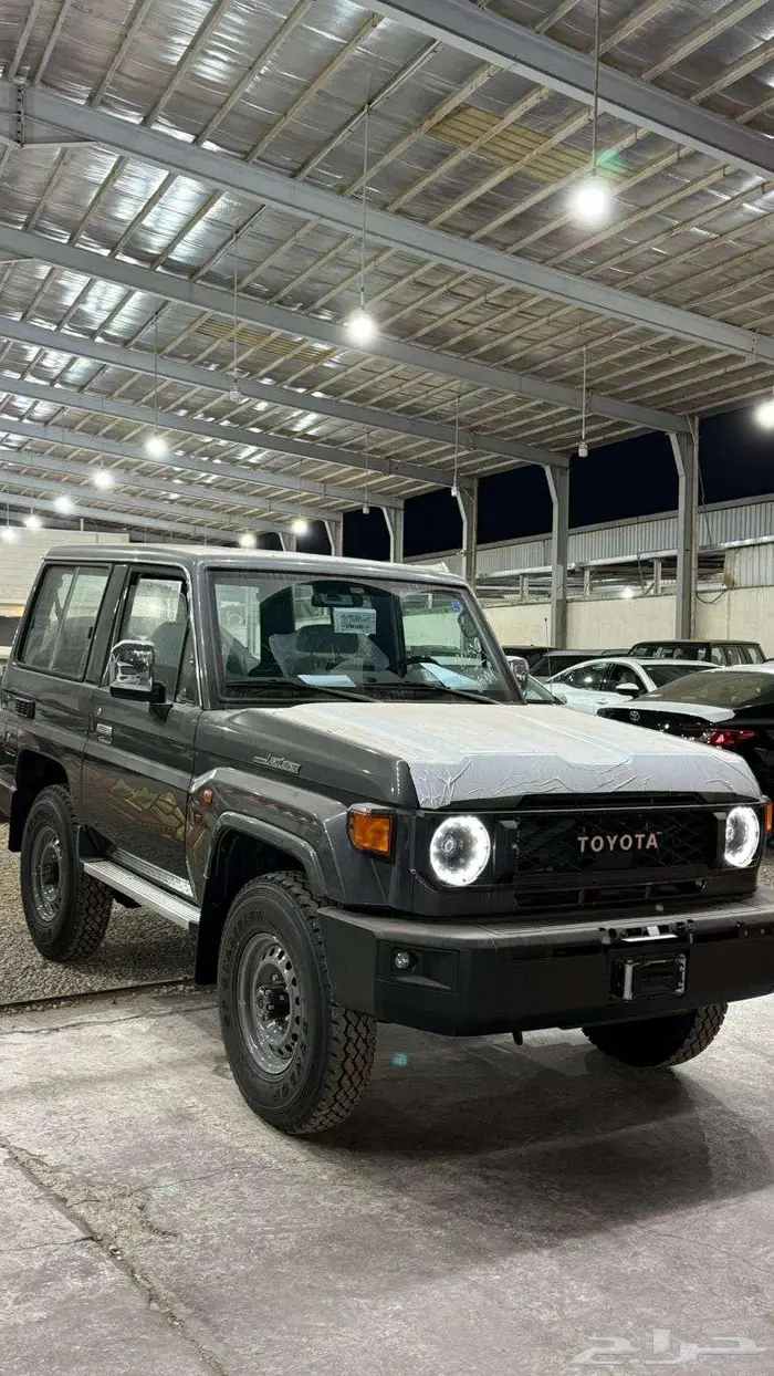 جيب تويوتا ربع ونش 2025 ديزل قير اتوماتيك سلق فل 1