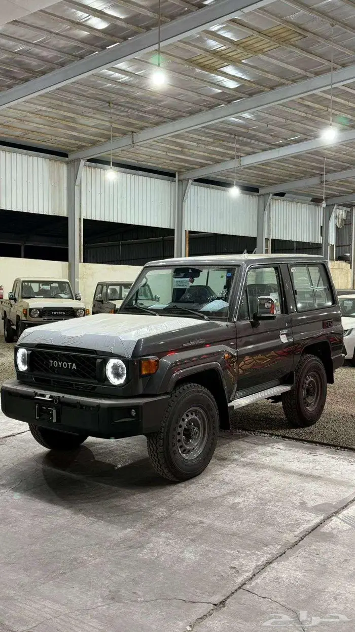 جيب تويوتا ربع ونش 2025 ديزل قير اتوماتيك سلق فل 0