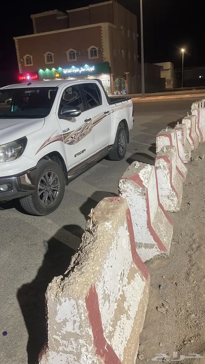 هايلكس 2016دبل نظيف 3