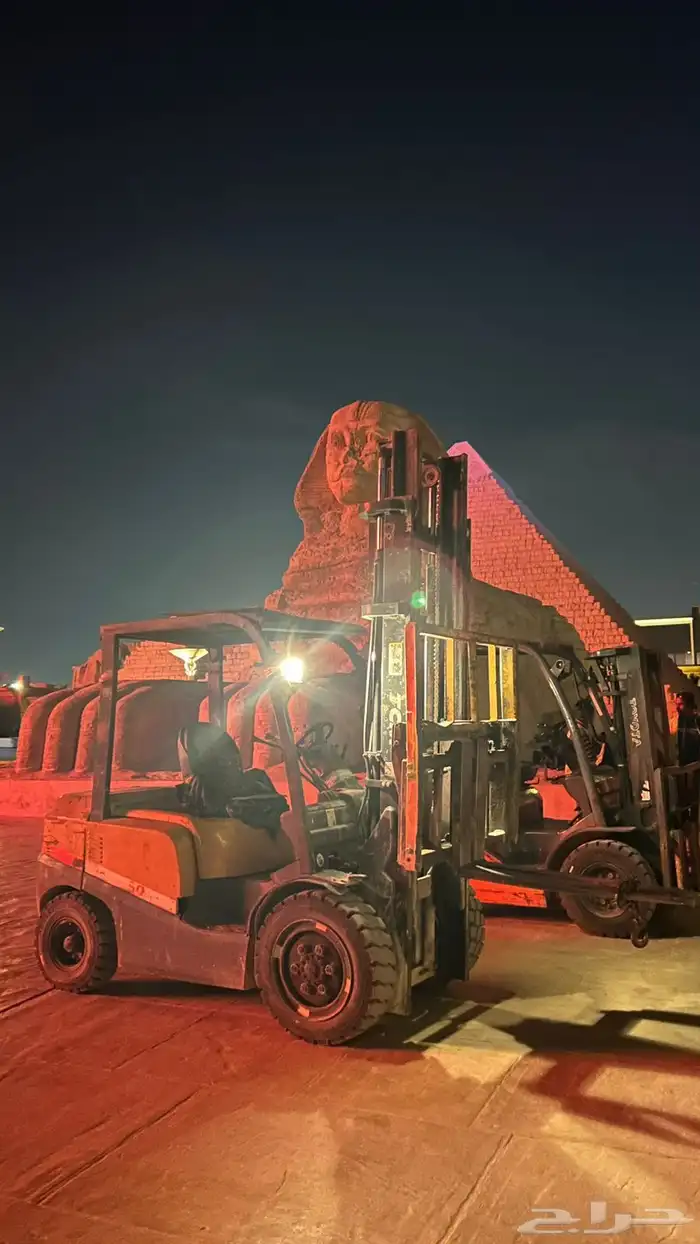 يوجد لدينا روافع شوكيه للايجار اليومي والشهري 0 2