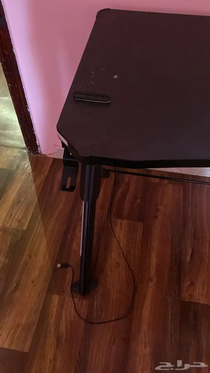 للبيع طاولة قيمنق مكتب ديفو (Divo) - تصميم حرف K 3