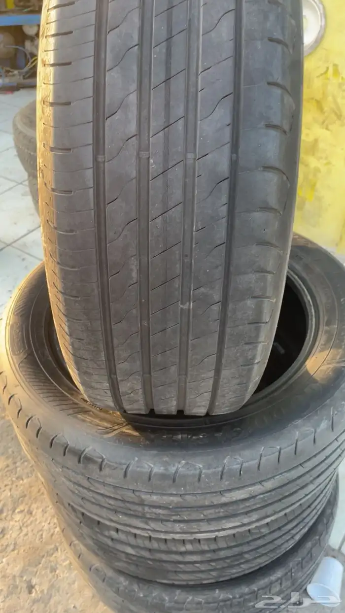 215 55 17 طقم كفرات جودير 1